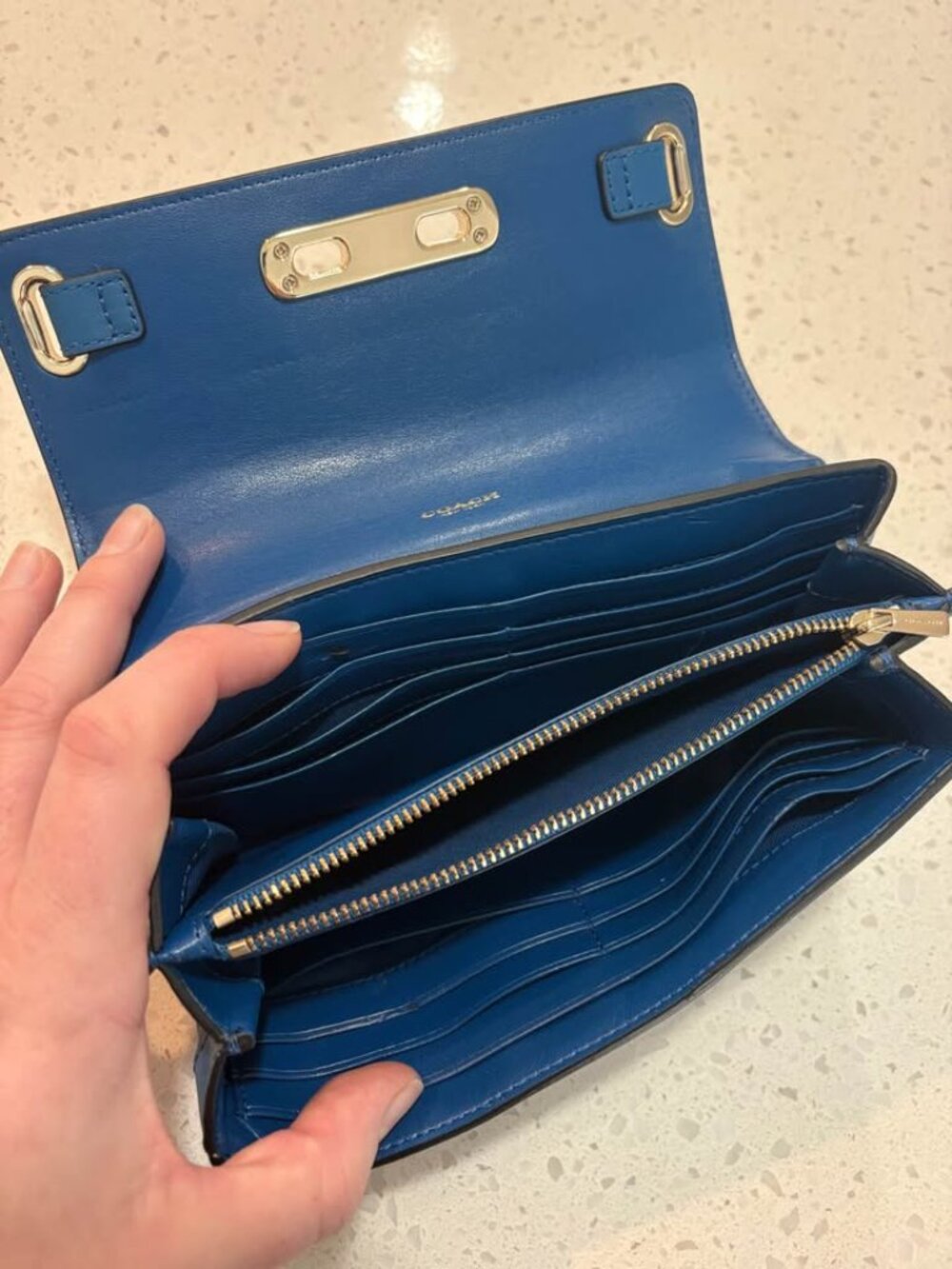 Coach Swagger Wallet - Picture 4 of 4